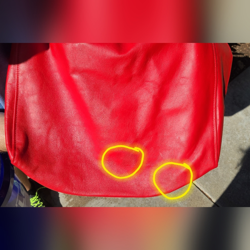 OVERSIZED LAMB LEATHER STATEMENT TOTE IN TOMATO RED - Picture 16 of 16